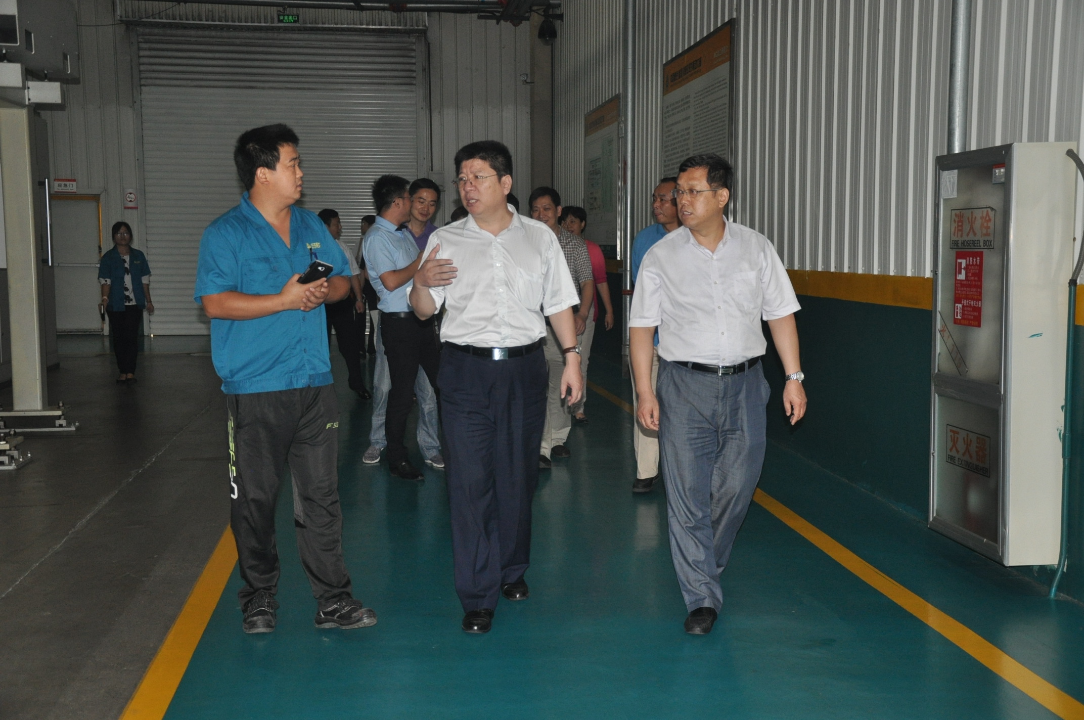 濟南市歷下區(qū)總工會領導蒞臨<br/>連心物業(yè)服務的重汽工業(yè)園調(diào)研